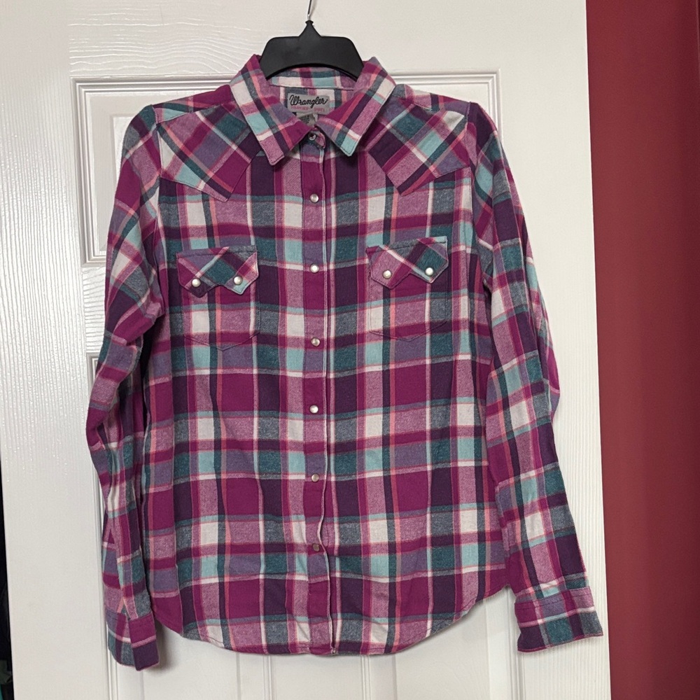 Wrangler pink and Teal Plaid flannel Shirt size xl